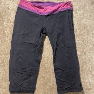 Lululemon Leggings Womens Sz 8 M Black Athletic Yoga Capri Stretch Cropped Pink